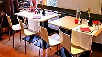 Rosalia'S Menagerie Cocktail Bar & Innupstairs 암스테르담