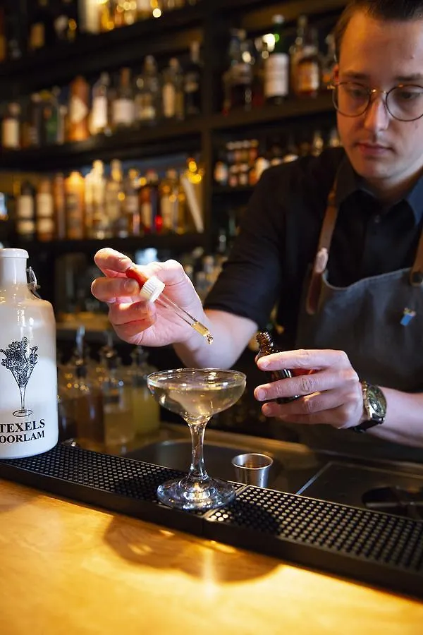 Rosalia'S Menagerie Cocktail Bar & Innupstairs 암스테르담 호텔